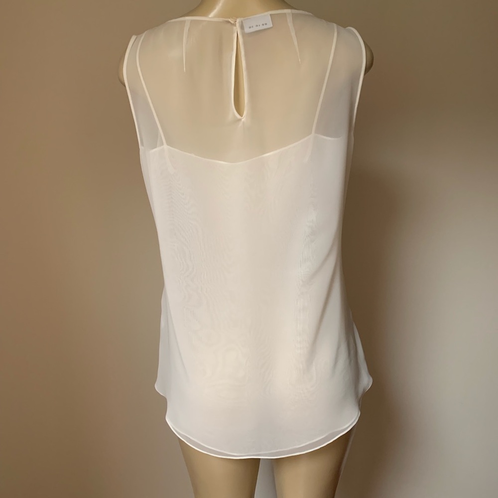 Tops - Picture 4 of 6